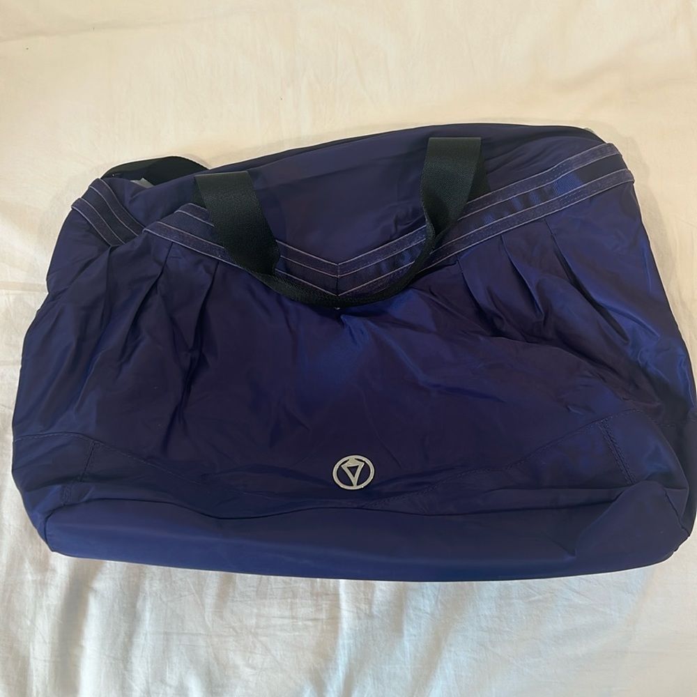 purple ivivva duffel bag! barely used!!